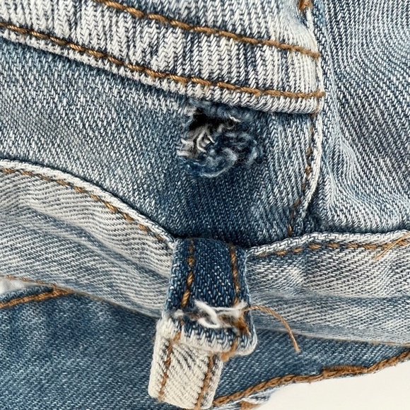 Brandy Melville Button Fly Distressed Jeans Size 23 Women’s - Picture 8 of 8